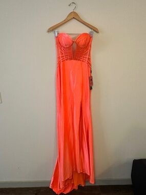 Juliet JT2674R Neon Orange Strapless Corset Prom Gown Size 8 NWT